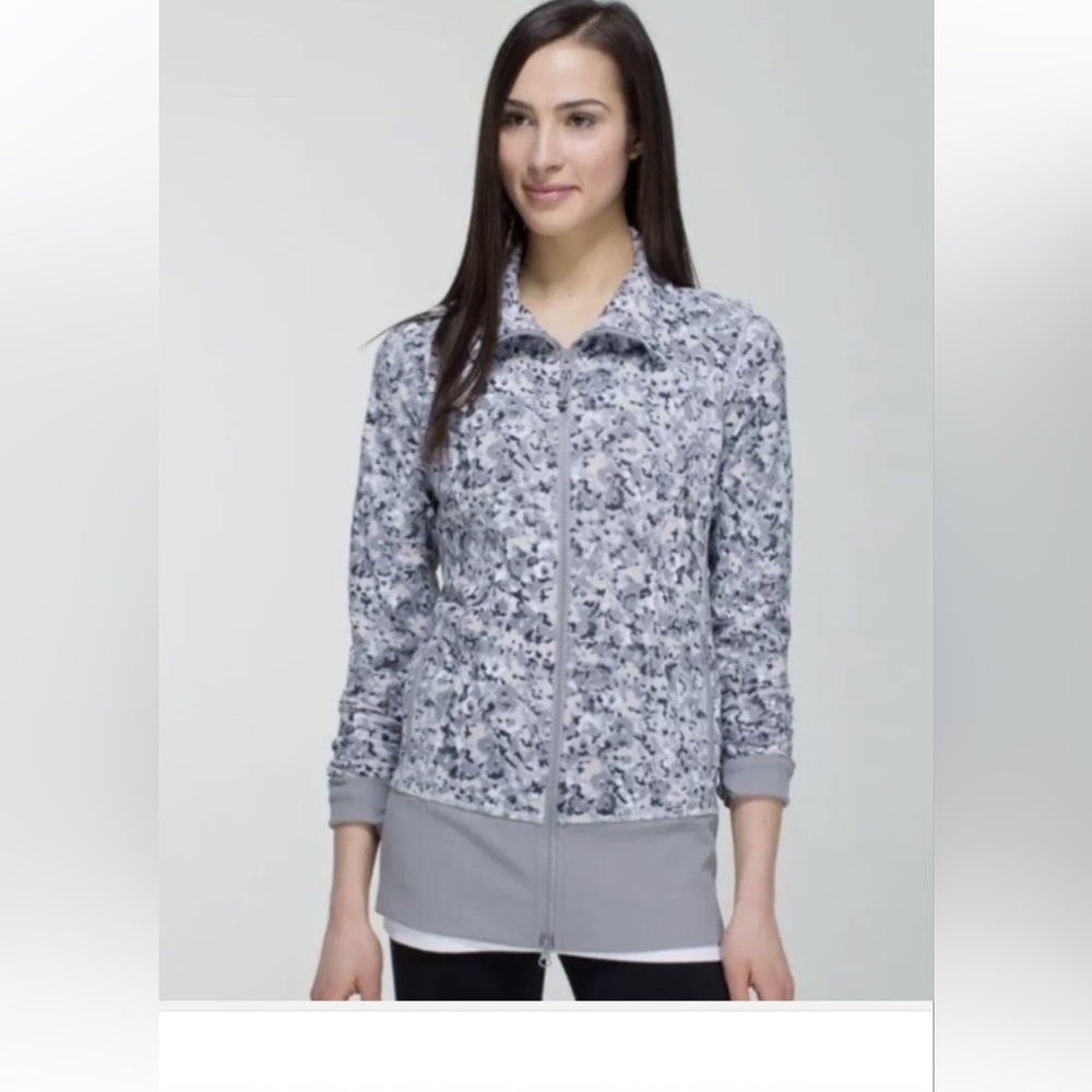 lululemon athletica Women's Gray and White Patterned Jacket